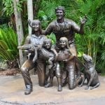 australia zoo irwin family statue