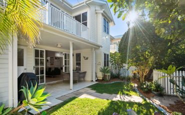 2/12 Duke Street, Sunshine Beach